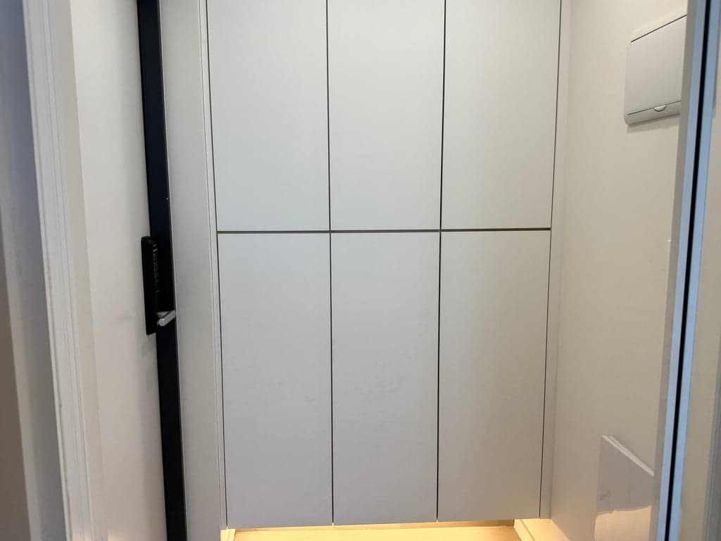 현관 청소 이미지